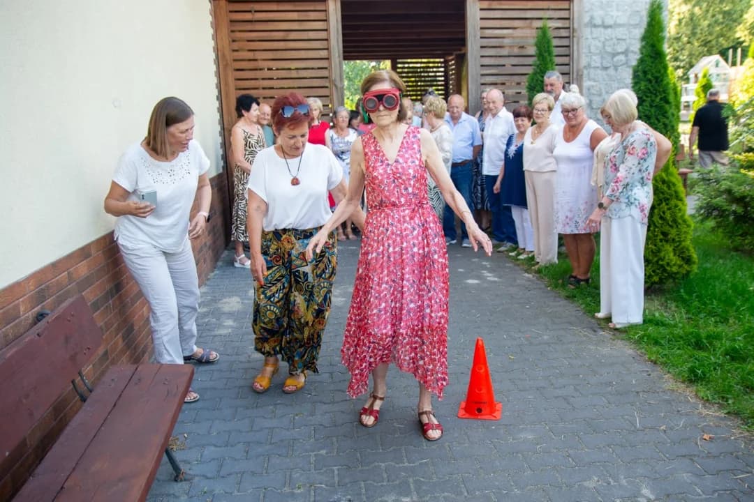 Członkowie Jarocińskiego Uniwersytetu Trzeciego Wieku w Jarocinie zakończyli aktywnie rok akademicki