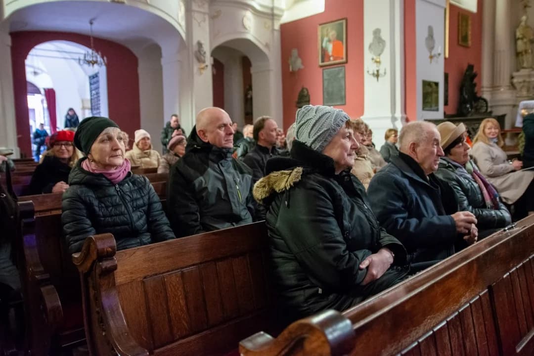 Historyczna podróż śladami patrona miasta. Prelekcja dr. Emiliana Prałata w kościele św. Marcina — zdjęcie 5 z 16