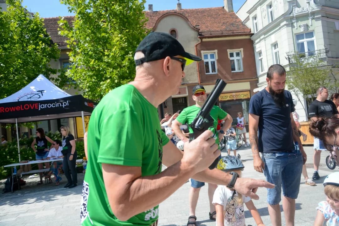 "Dzieciaki na Kołach" na jarocińskim rynku. W akcji niemal 100 zawodników [ZDJĘCIA] — zdjęcie 2 z 84