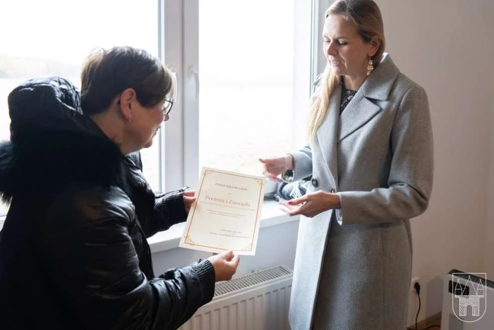 Dwa lata rządów - jaką ocenę dają burmistrzowi mieszkańcy, jaką radni? Jest piątka, ale i jedynka...