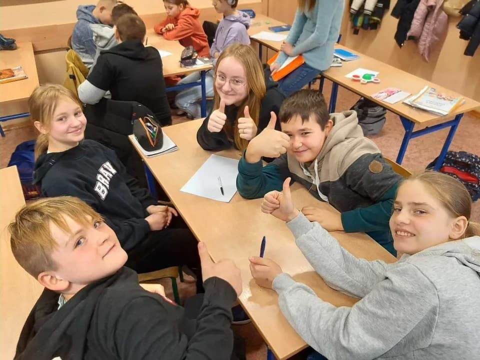 Lektury i poezja im niestraszne. Uczniowie jarocińskiej "Dwójki" kontra literatura