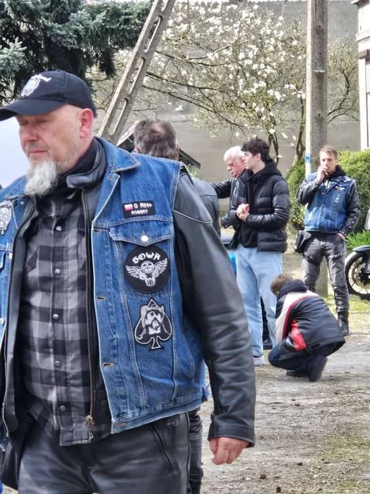 Motocykliści z błogosławieństwem proboszcza rozpoczęli sezon w Mieszkowie — zdjęcie 3 z 69