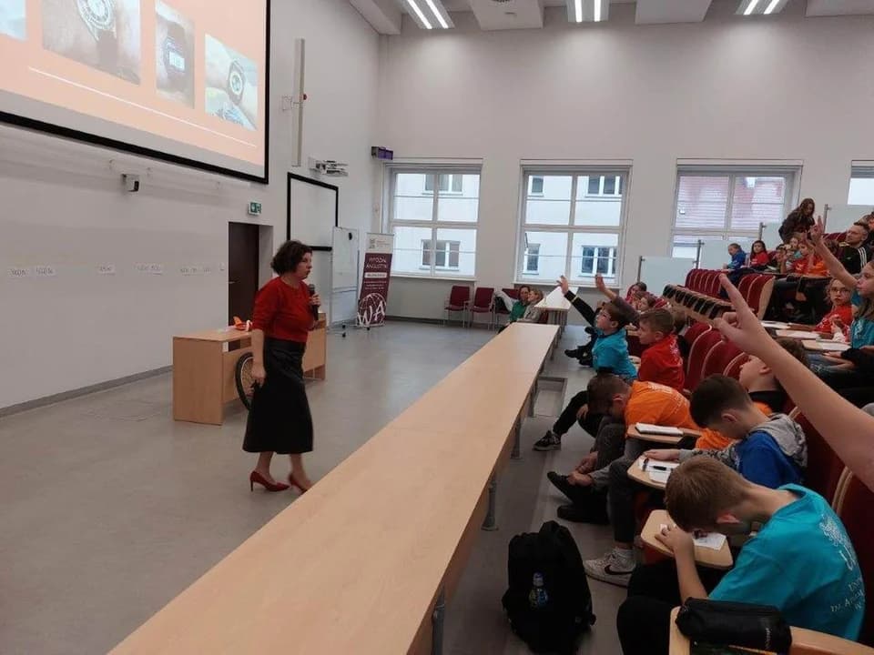 Wykład na uniwersytecie i sesja młodych radnych w Żerkowie — zdjęcie 2 z 31