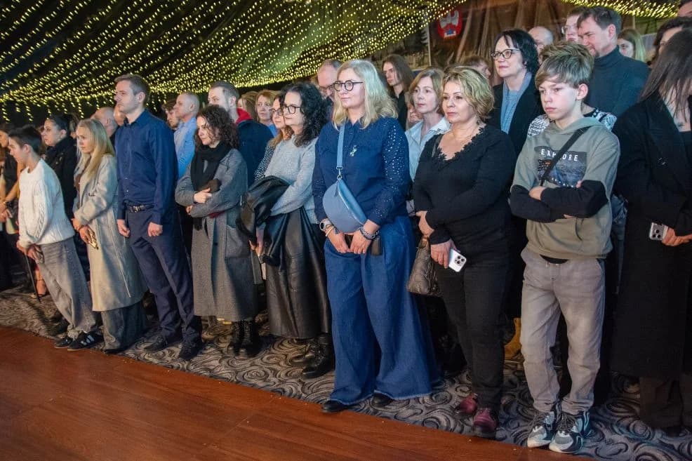 Studniówka LO w Jarocinie cz.2 — zdjęcie 5 z 79
