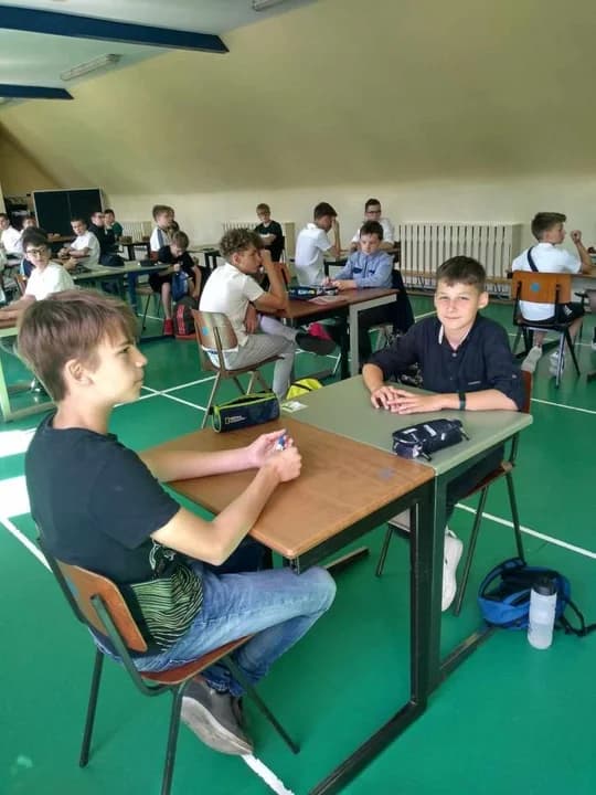 Zmagali się z historią i matematyką. Dwa konkursy powiatowe w Szkole Podstawowej nr 2 w Jarocinie — zdjęcie 3 z 61