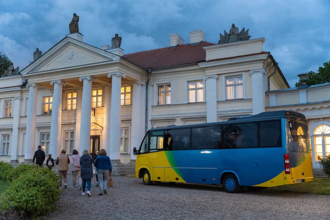 Jarmark świąteczny w Śmiełowie. W planach warsztaty, występy, pyszne jedzenie i postacie z bajek