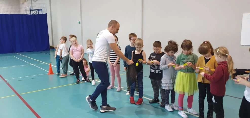 Akcja #BądźWidocznyNaDrodze Biegaczy Jarocin — zdjęcie 6 z 13