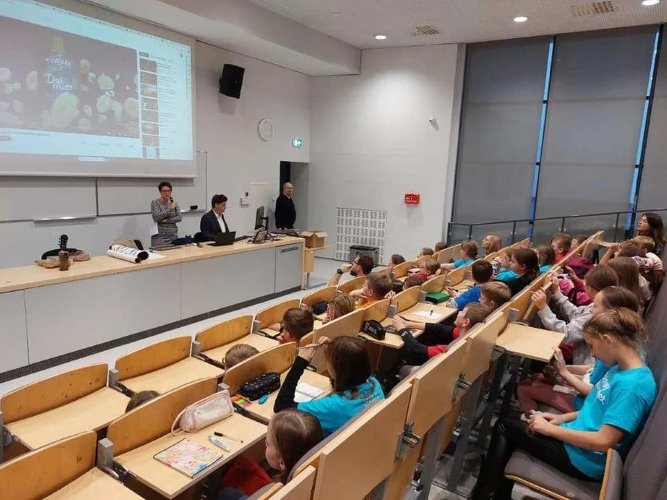 Uczniowie z Żerkowa w Poznaniu uczyli się o Łotwie — zdjęcie 2 z 12