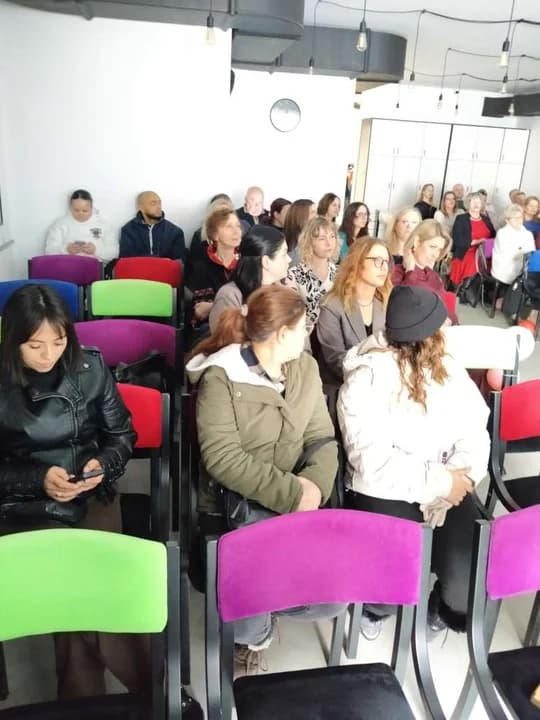 O potrzebach i o obawach w Kamienicy Kultury rozmawiali jarociniacy i migranci [ZDJĘCIA, SONDA] — zdjęcie 3 z 22