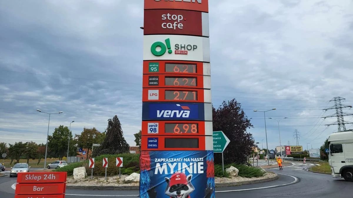 PB 95: 6,21 zł ON: 6,24 zł LPG: 2,71 zł Paliwa specjalne: Verva 98: 6,98 zł