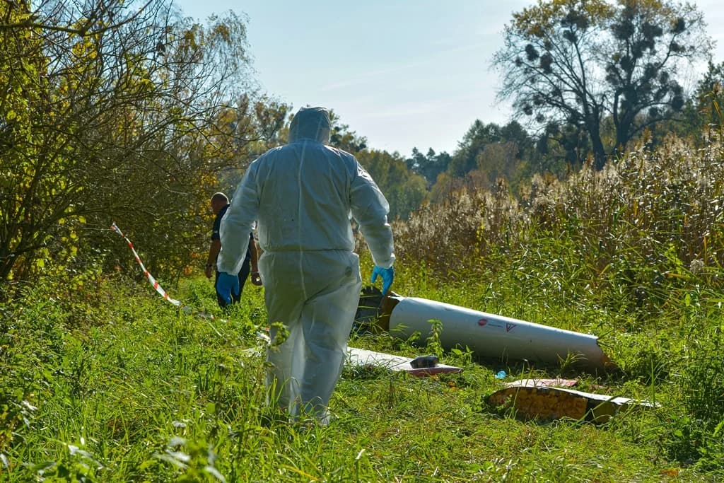 Katastrofa samolotu, uzbrojeni przestępcy i działania antyterrorystów - duże ćwiczenia policji i służb ratowniczych [ZDJĘCIA I FILM]