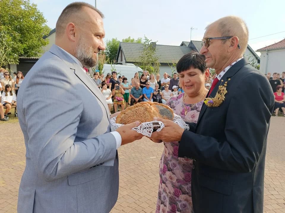 Dożynki w Dobieszczyźnie — zdjęcie 3 z 40