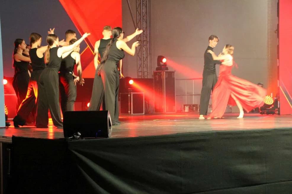 Prawdziwym show jarocińska „dwójka” uczciła jubileusz 60-lecia [ZDJĘCIA]