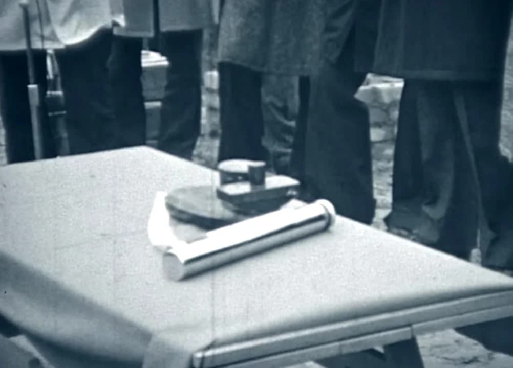 Wmurowanie aktu erekcyjnego pod budowę nowe Jarocińskiej Fabryki Mebli w Jarocinie w 1975 roku — zdjęcie 6 z 47