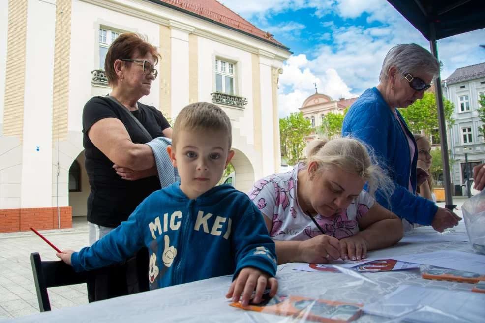 Wielkie święto na rynku - jarociński samorząd obchodzi 35. urodziny. Zobacz, kto był, a kogo zabrakło [ZDJĘCIA]