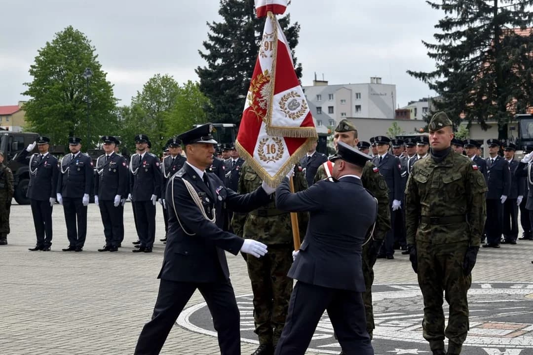 16. Jarociński Batalion Remontu Lotnisk ma nowego dowódcę. Dzisiaj wojsko rozpoczyna obchody 80-lecia [ZDJĘCIA]