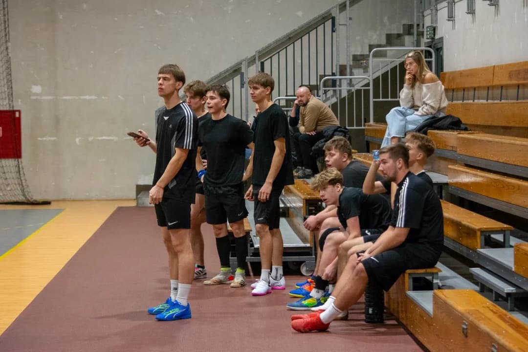 Pierwsza kolejka Jarocińskiej Ligi Halowej Piłki Nożnej