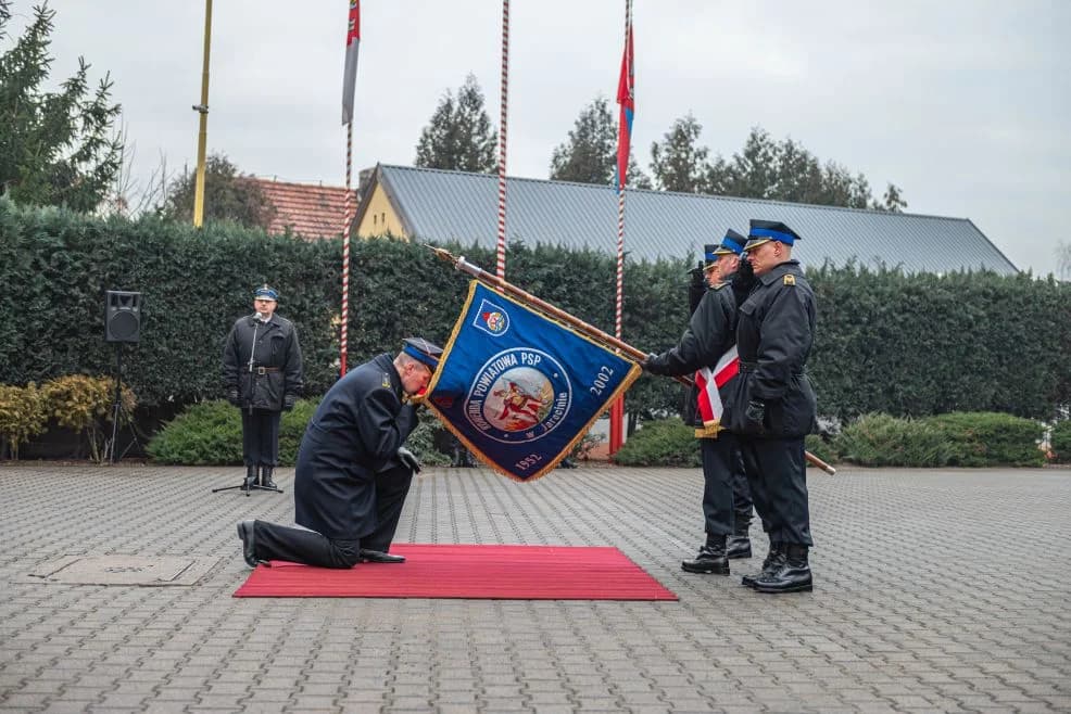 Pożegnanie ze służbą Tomasza Krawczyka - Komendanta Państwowej Straży Pożarnej w Jarocinie [ZDJĘCIA]