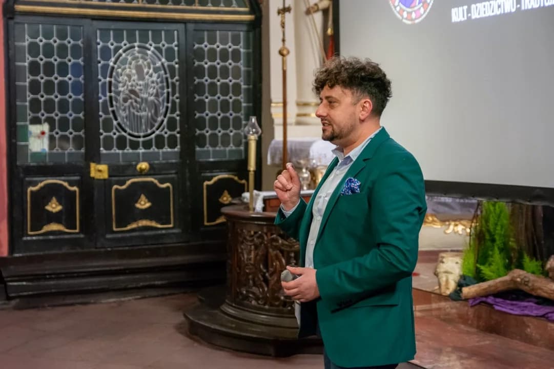 Historyczna podróż śladami patrona miasta. Prelekcja dr. Emiliana Prałata w kościele św. Marcina — zdjęcie 4 z 16