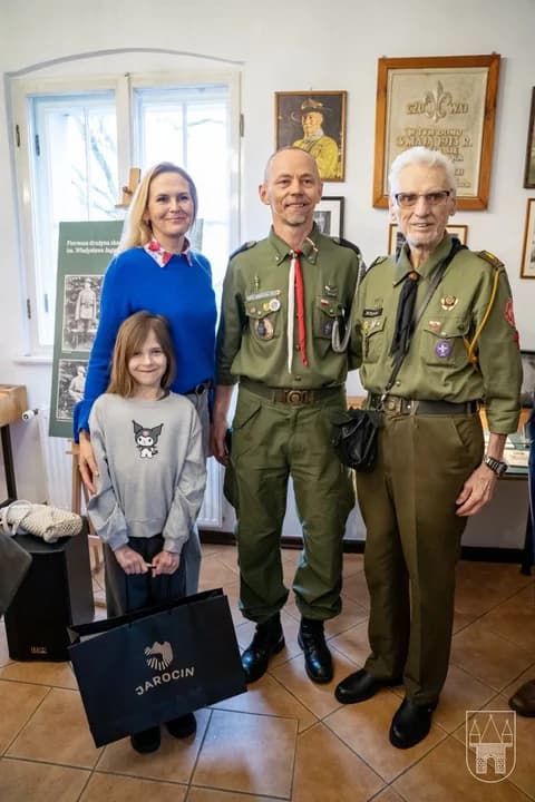Dwa lata rządów - jaką ocenę dają burmistrzowi mieszkańcy, jaką radni? Jest piątka, ale i jedynka...