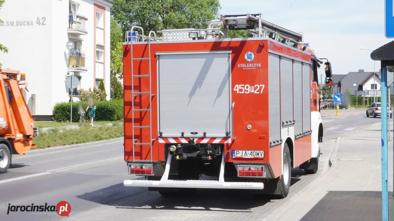Akcja służb ratunkowych na osiedlu 1000-lecia w Jarocine
