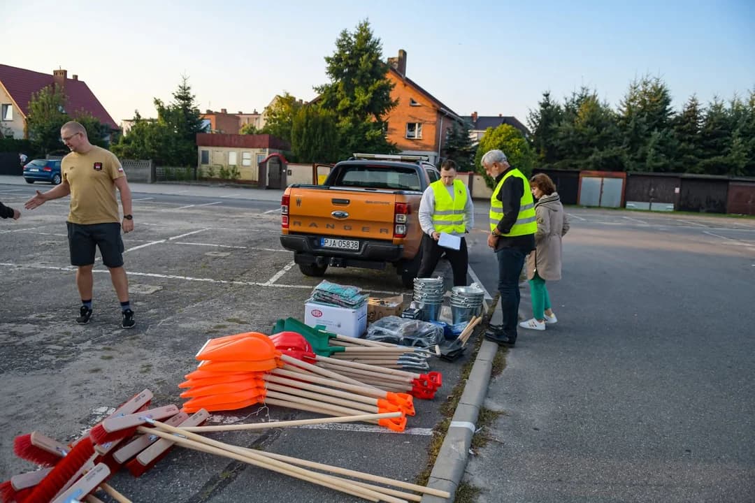 Jarocińscy strażacy jadą na pomoc mieszkańcom gminy Mysłakowice