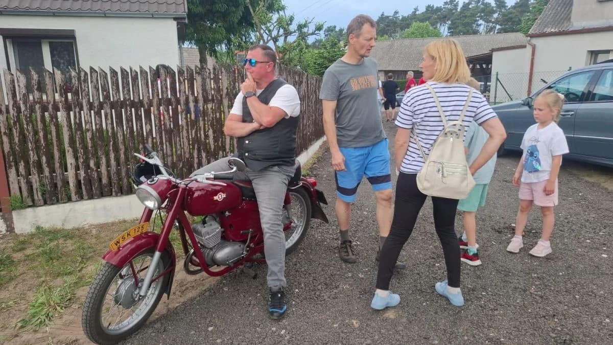 W niedzielę w Wolicy Koziej odbył się zlot motoryzacyjny IV Wiosenne Spotkanie z PRL-em