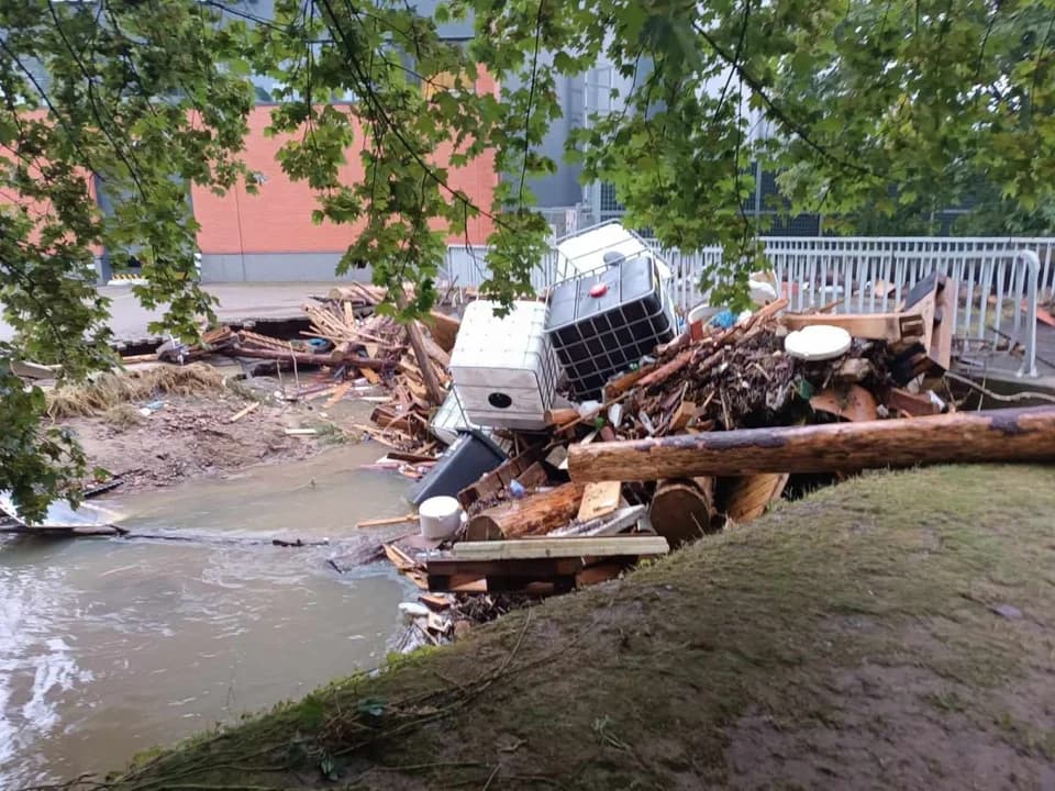 Jarocińscy strażacy walczą ze skutkami powodzi na południu Polski