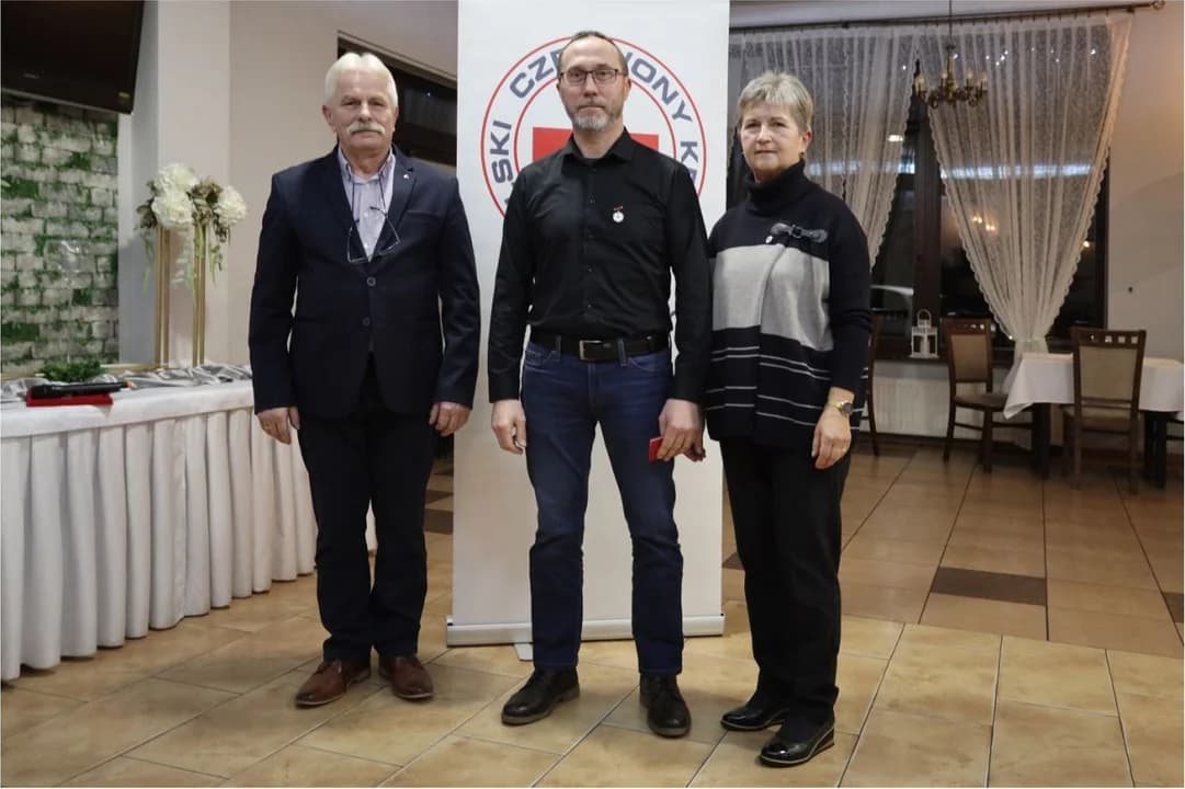 Wyróżniono najbardziej zasłużonych krwiodawców. Uroczystość w Klubie HDK w Jarocinie [ZDJĘCIA] — zdjęcie 6 z 34