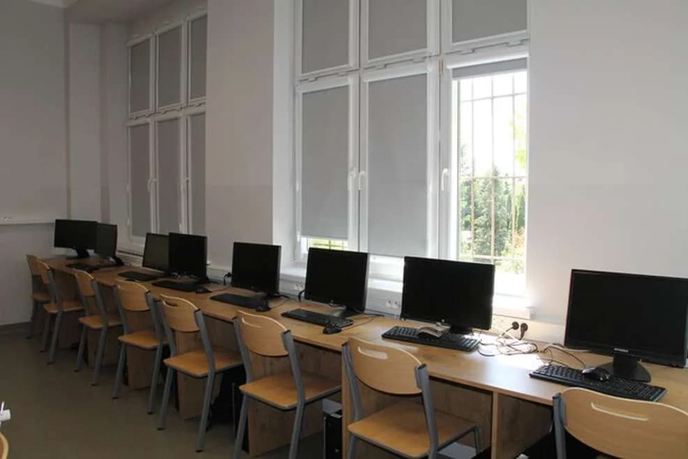 Dofinansowanie dla Zespołu Szkół Ponadpodstawowych nr 1 w Jarocinie — zdjęcie 5 z 20