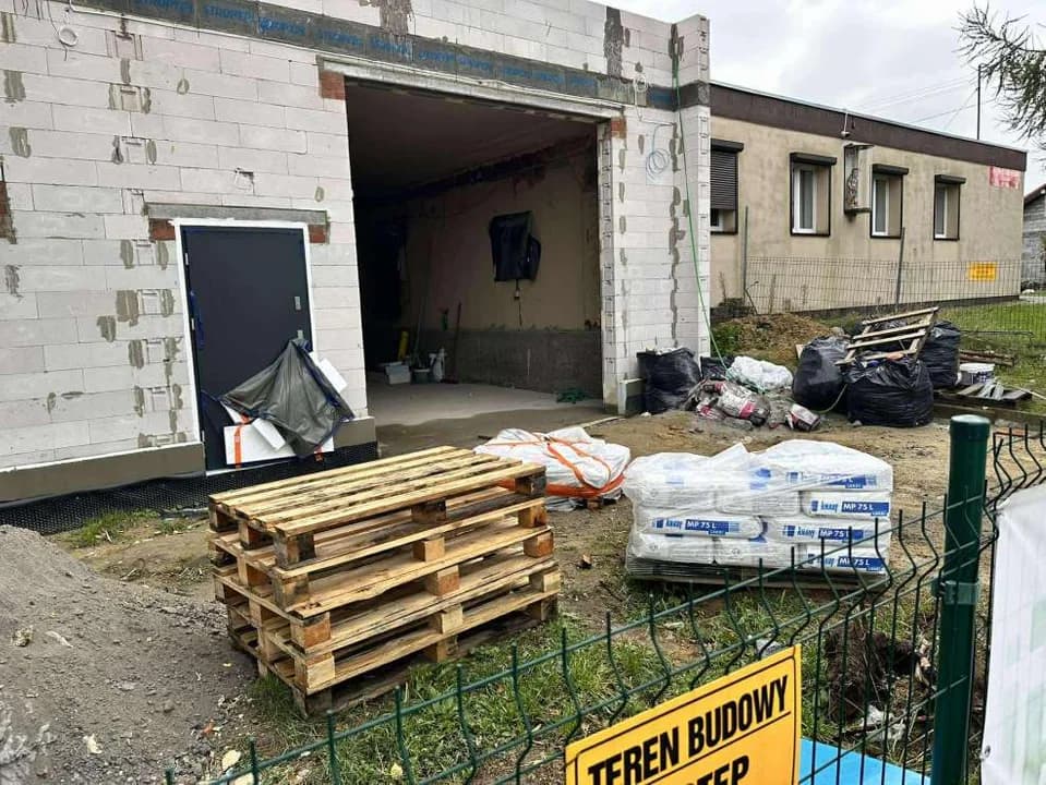 Termomodernizacja sali w Kadziaku — zdjęcie 3 z 7