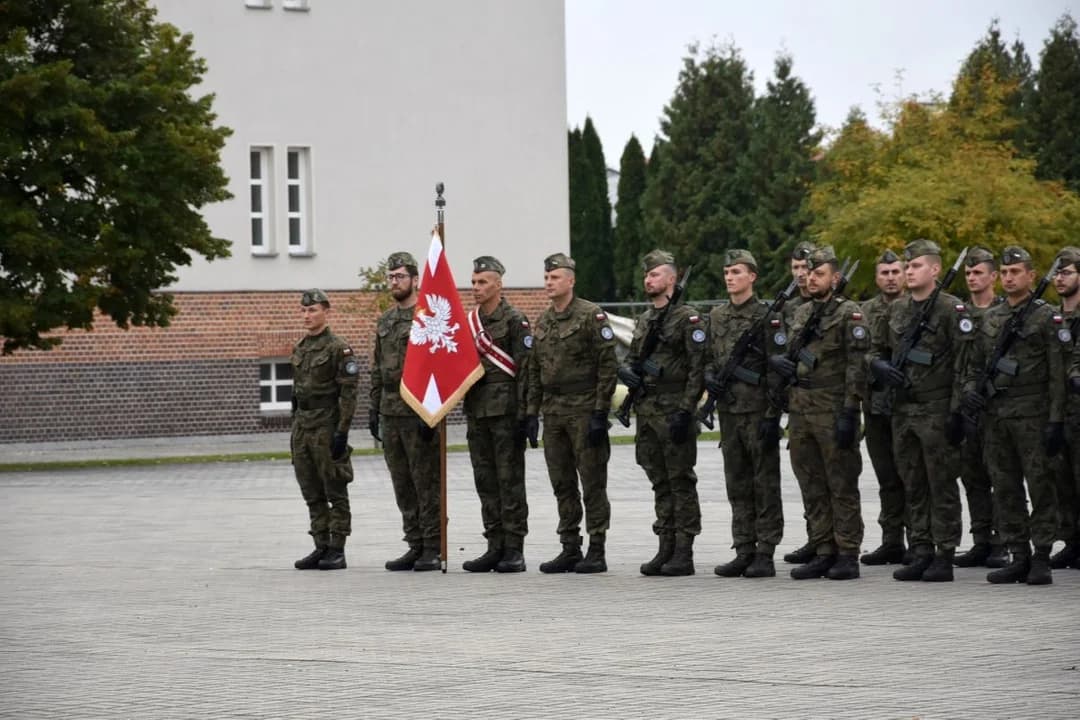 Kolejna grupa elewów rozpoczęła szkolenie w 16. Jarocińskim Batalionie Remontu Lotnisk [ZDJĘCIA] — zdjęcie 5 z 14