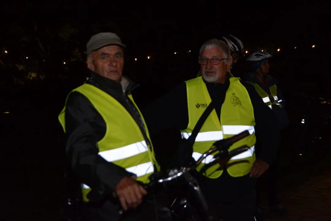 66 osób nie wystraszyła pogoda i pojechali na ostatni w tym roku nocny rajd z RoweLOVE Jarocin [ZDJĘCIA] — zdjęcie 3 z 78