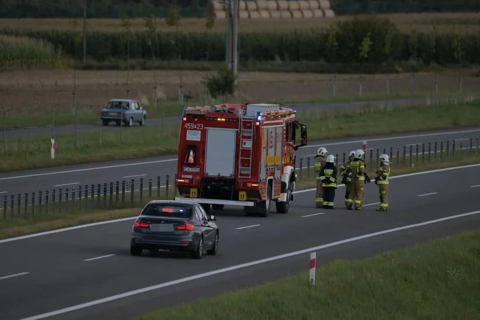 Tragiczny wypadek na obwodnicy Jarocina. Nie żyje motocyklista. S11 zablokowana [AKTUALIZACJA] — zdjęcie 6 z 8
