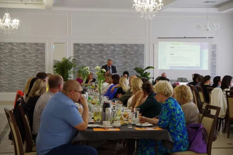 Konferencja sprawozdawczo-wyborcza jarocińskiego oddziału ZNP — zdjęcie 4 z 7