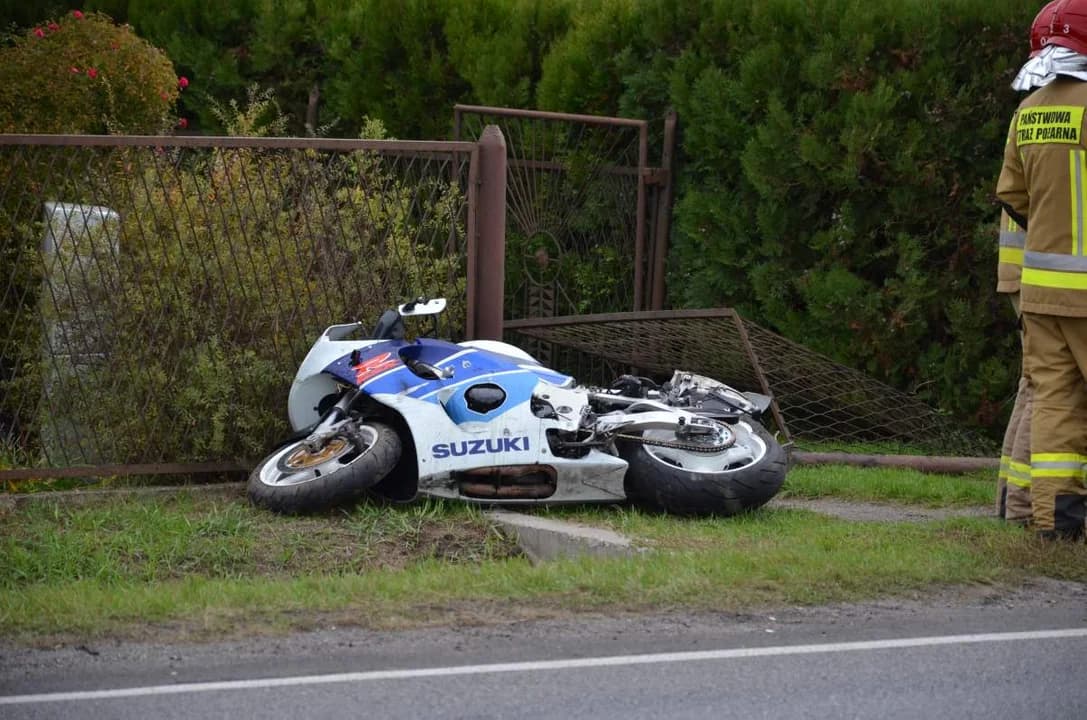 Zderzenie osobówki z motocyklem w Witaszyczkach