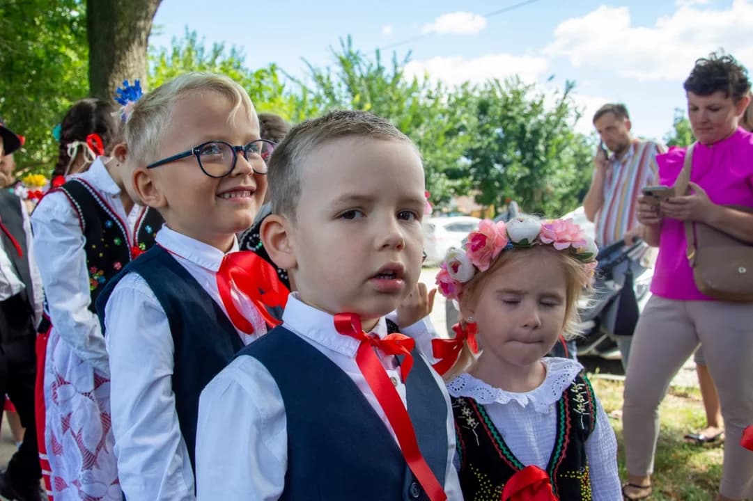 Każdy dostał bochenek chleba. Dożynki w Noskowie [ZDJĘCIA] — zdjęcie 5 z 81
