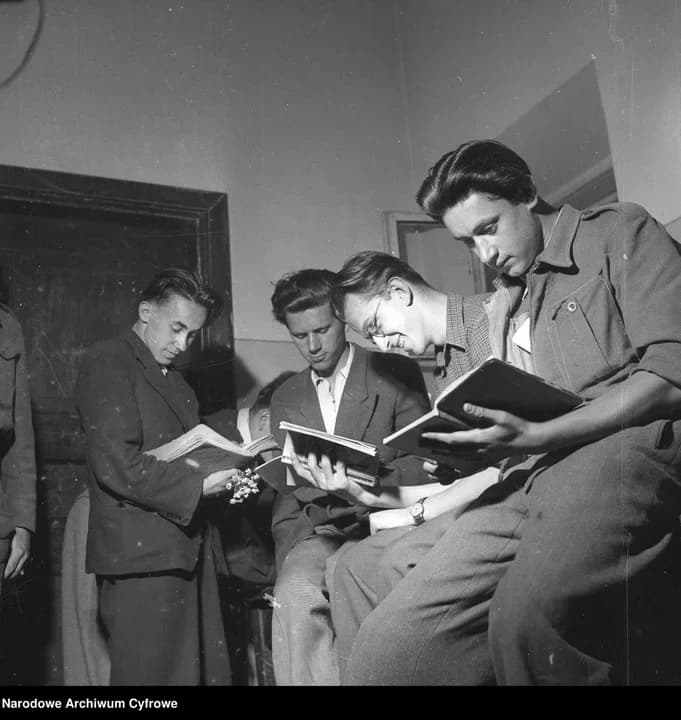Egzaminy maturalne w liceum im. Stefana Batorego w Warszawie 1950