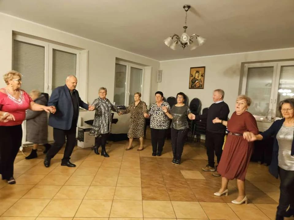 Dobra zabawa, wróżby i smaczny poczęstunek - wszystko to na andrzejkowym wieczorze w Cieczy [ZDJĘCIA, SONDA]