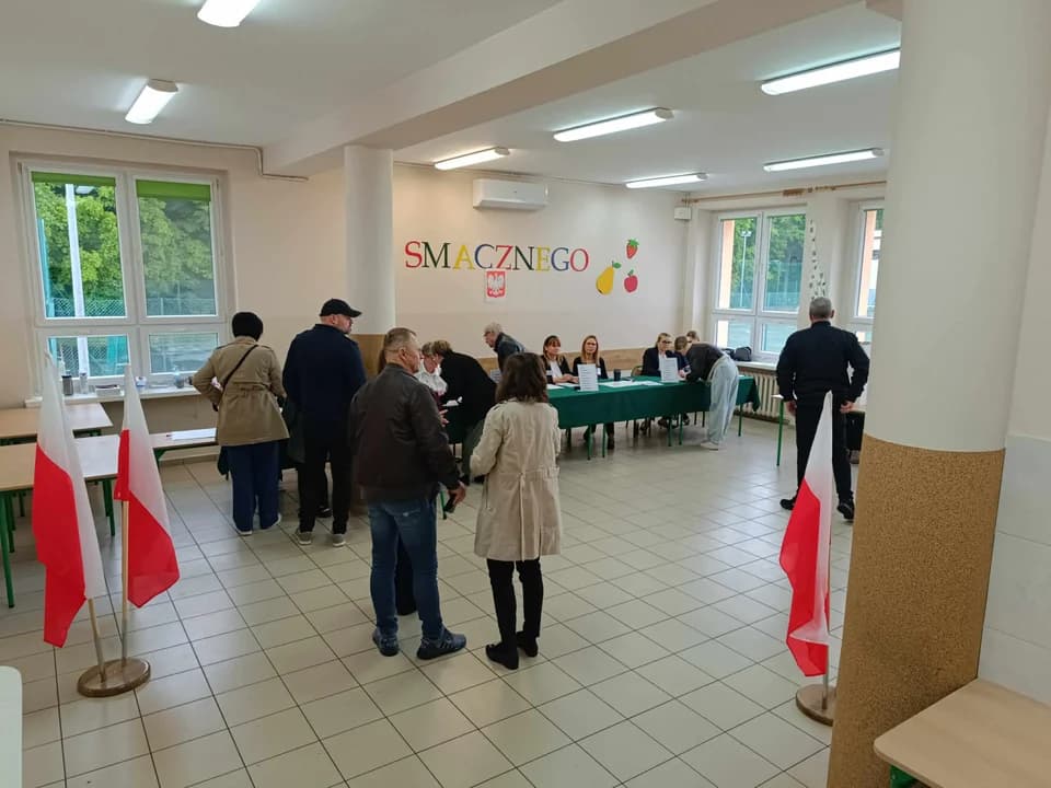 Jeszcze trzy godziny na wybór prezydenta. Frekwencja znacznie wzrosła [ZDJĘCIA] — zdjęcie 2 z 42