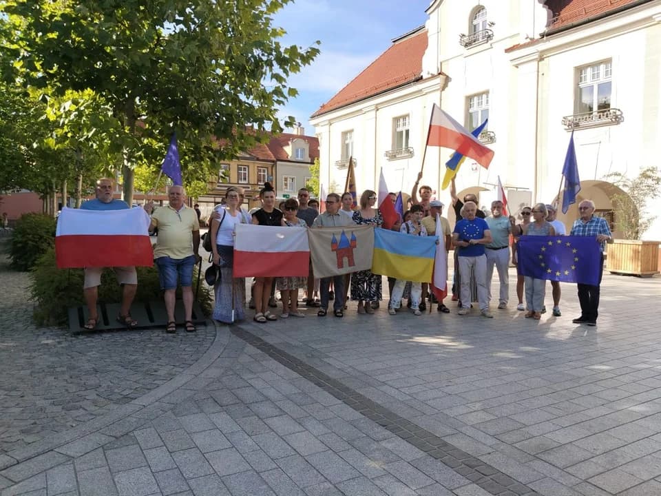 Jarocin przyłączył się do ogólnopolskiej akcji „STOP nienawiści” — zdjęcie 1 z 37