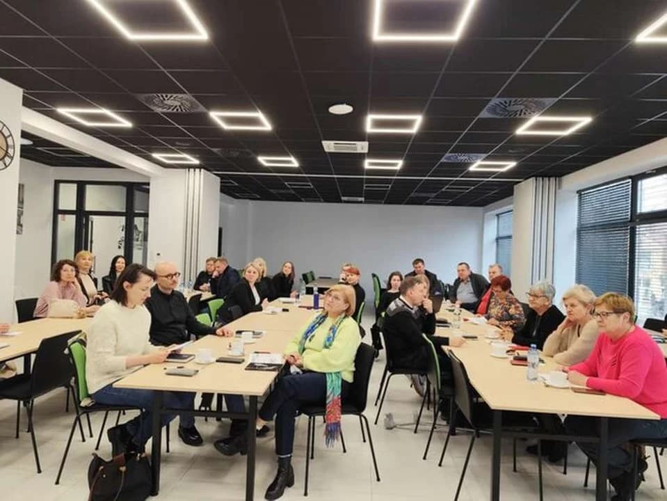Samorząd powiatu jarocińskiego podzielił pieniądze dla organizacji pozarządowych. Kto i na co otrzymał dotację? [ZDJĘCIA]