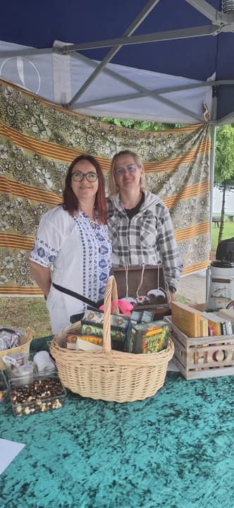 Już po raz trzeci w Roszkowie odbył się Dzień Sąsiada. To cenna inicjatywa mająca na celu zachęcenie do wspólnego spędzenia czasu lokalną społeczność oraz przyjezdnych. Impreza zawsze ma motyw przewodni i budzi podziw wśród uczestników, jeśli chodzi o jej przygotowanie.