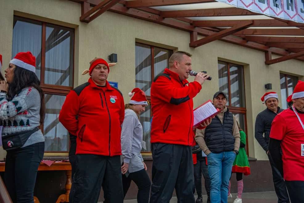 II Strażacki Bieg Mikołajkowy w Cielczy — zdjęcie 3 z 167