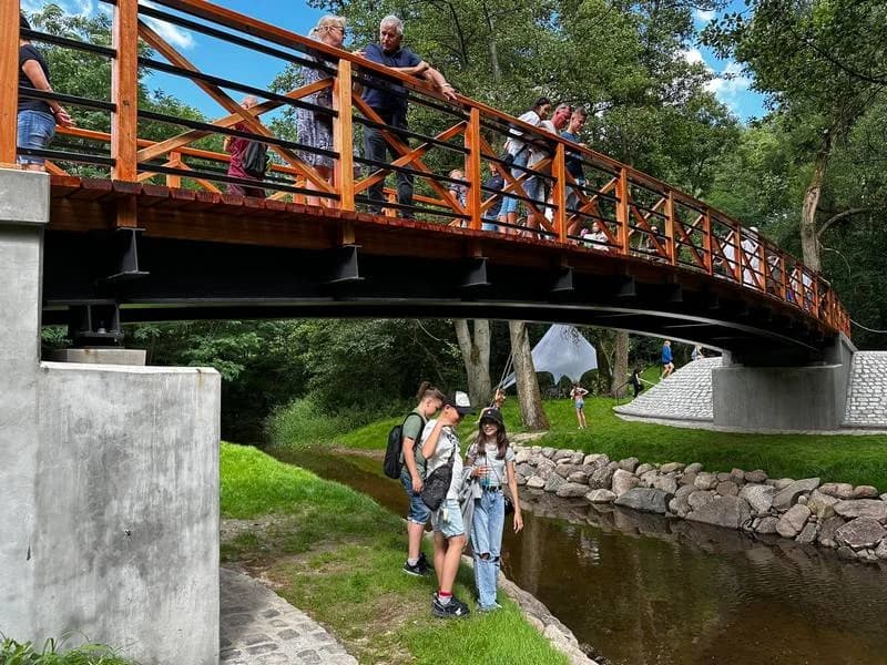 "Niedziela przy Młynie" w Wilkowyi z otwarciem ścieżki rowerowej — zdjęcie 1 z 121