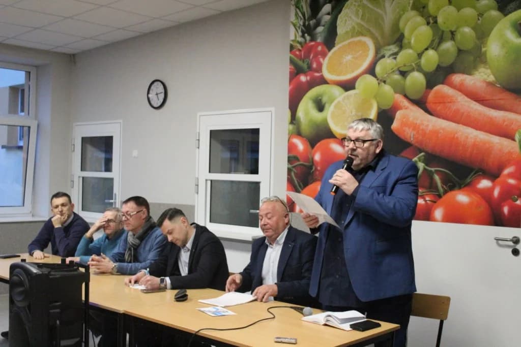 Zebranie w sprawie domniemanej inwestycji pod Witaszycami. Będzie chlewnia na Podlesiu? — zdjęcie 6 z 46