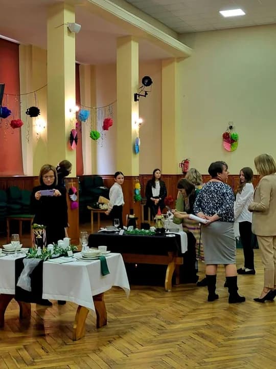 Konkurs Stół Pięknie Nakryty w ZSP nr 1 w Jarocinie — zdjęcie 4 z 20