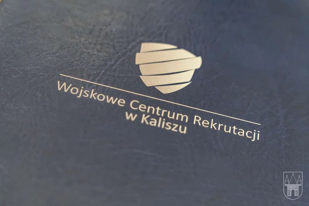 Czwórka dzieci poszła za tatą do wojska. Zareagował minister obrony. Jak się to skończyło? [ZDJĘCIA] — zdjęcie 6 z 19