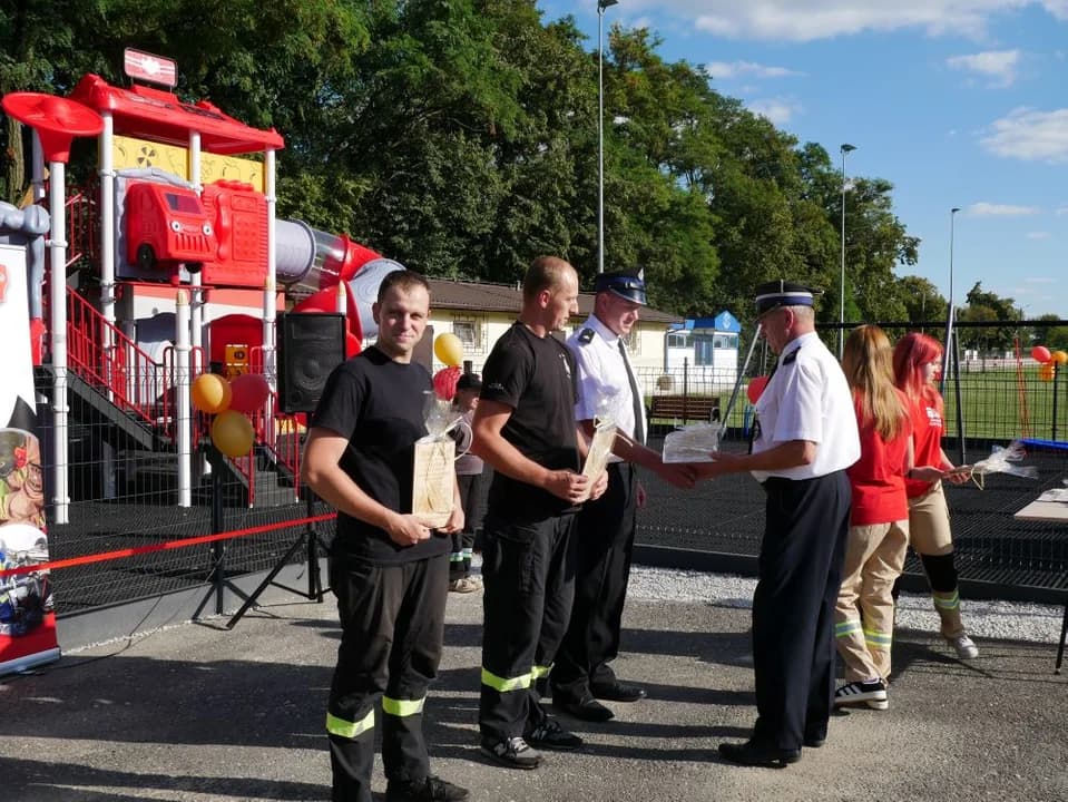 Nowy nietuzinkowy plac zabaw w Golinie. Gratka dla miłośników straży pożarnej