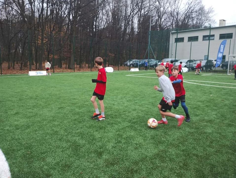 Sukces uczniów jarocińskiej „piątki” w Finale Ogólnopolskiego Turnieju „Z Orlika na Stadion” [ZDJĘCIA, SONDA]